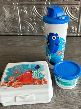 Tupperware Finding Dory Kids Lunch Set in Bright Blue and White